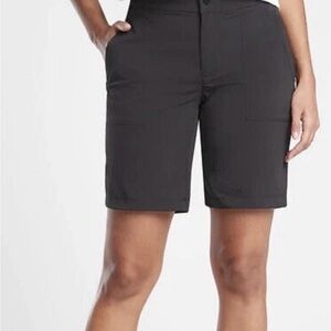 Athleta Women's Black bermuda Trekkie Shorts size 16 black